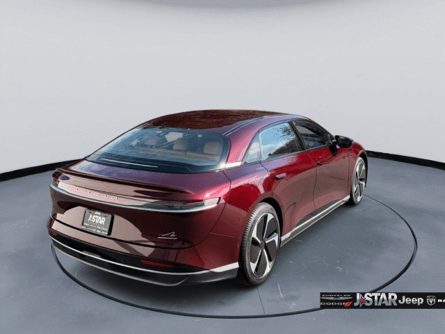 Used 2025 Lucid Air Touring AWD/4WD image 5