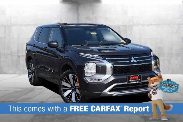 Used 2025 Mitsubishi Outlander SE AWD/4WD image 2