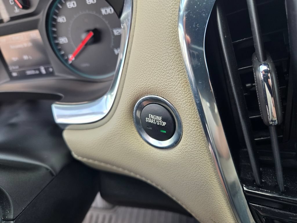 Used 2023 Chevrolet Traverse LS FWD image 27