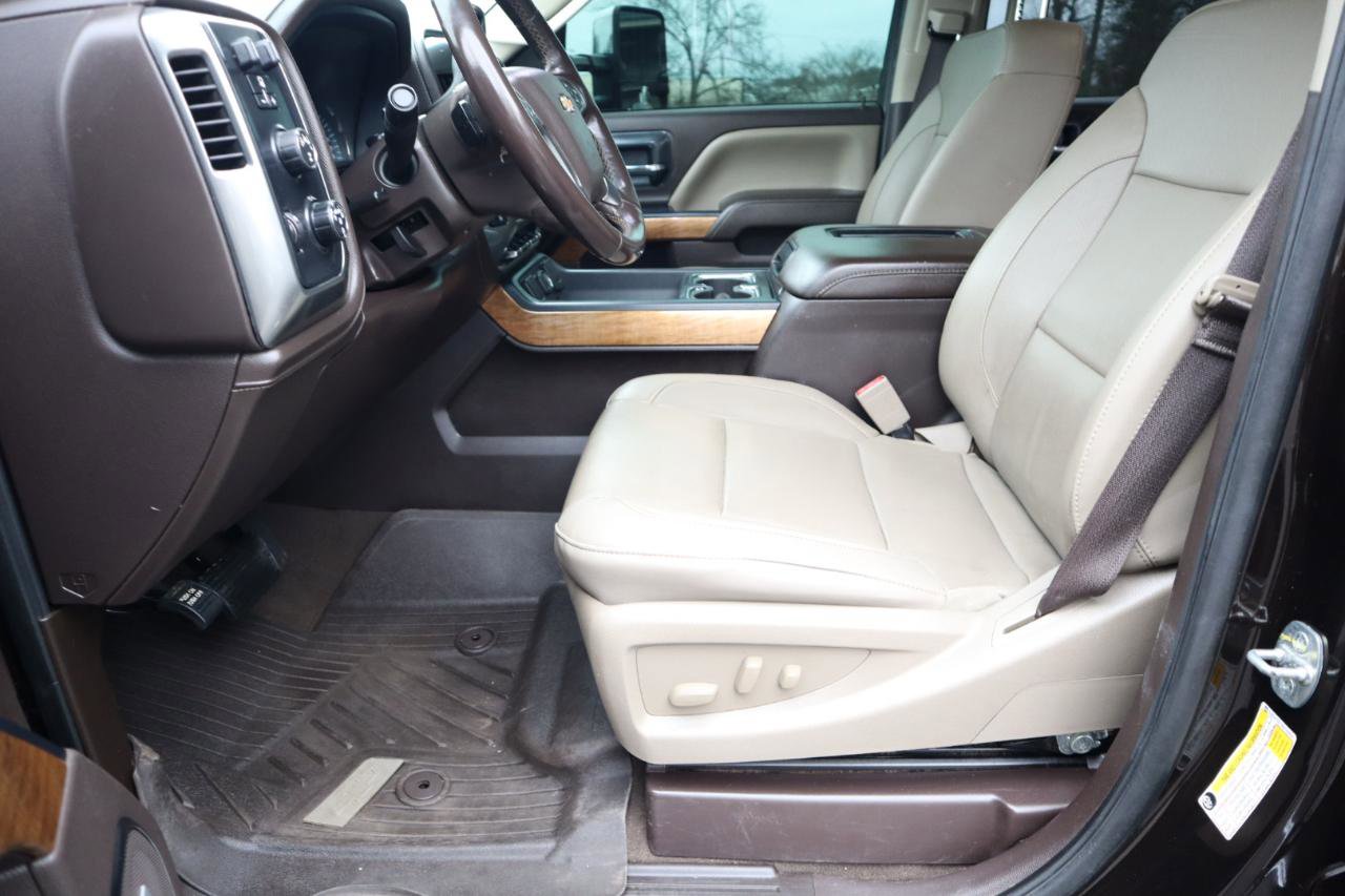 Used 2019 Chevrolet Silverado 2500 LTZ w/ Duramax Plus Package image 13