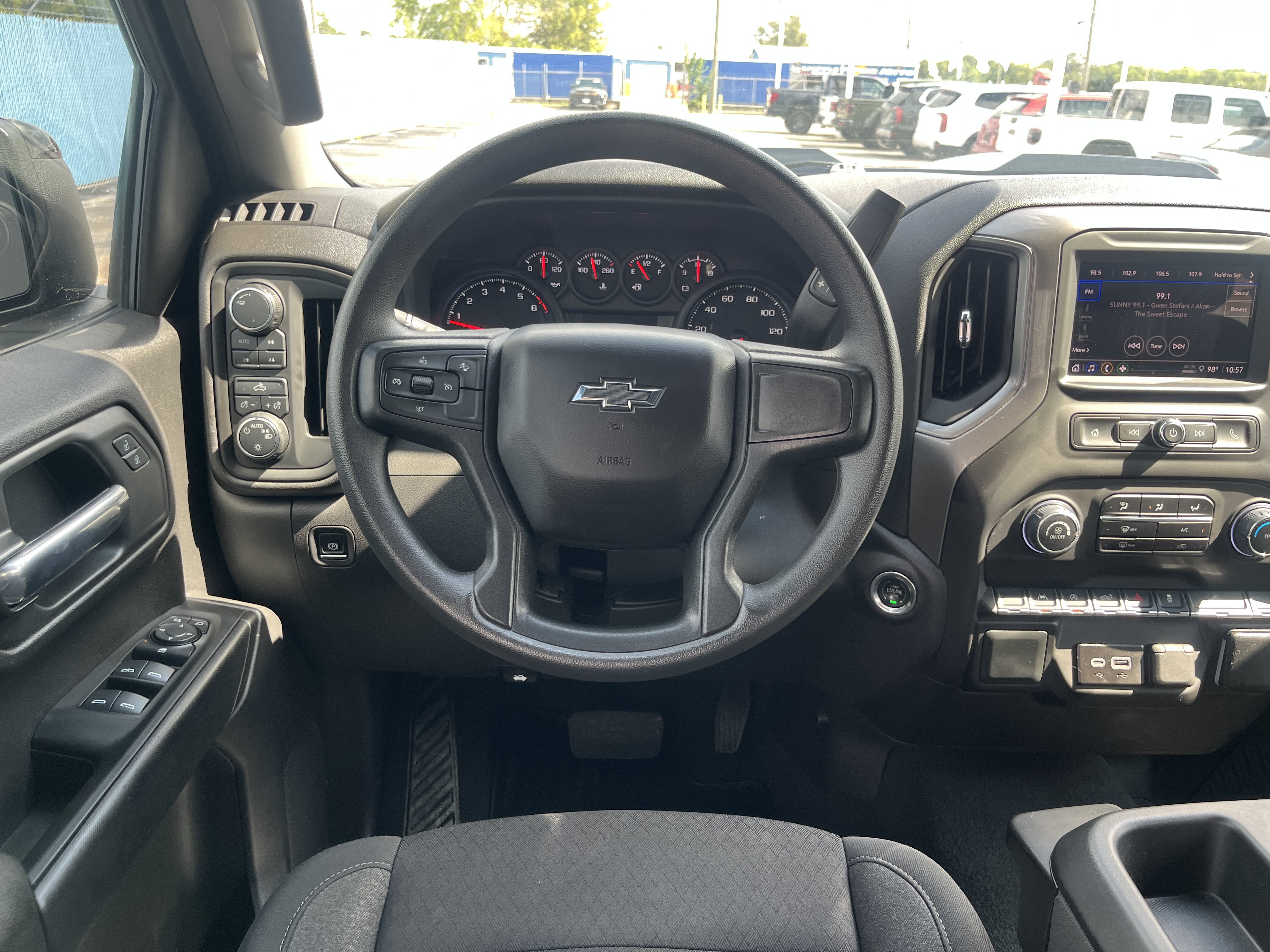 Used 2025 Chevrolet Silverado 1500 Custom Trail Boss w/ LPO, Dark Essentials Package AWD/4WD image 28