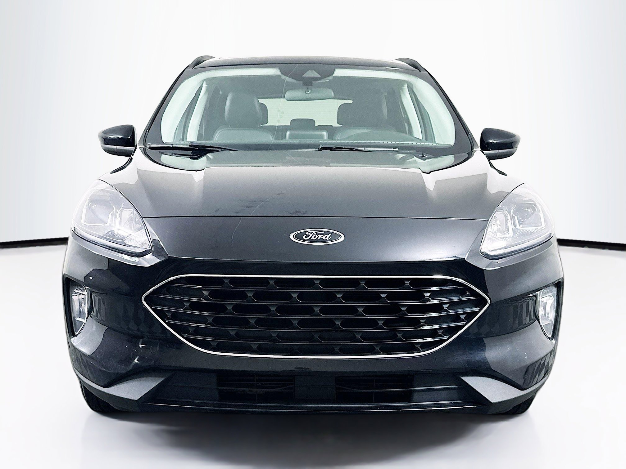 Used 2022 Ford Escape SEL w/ SEL Stealth AWD Package image 2