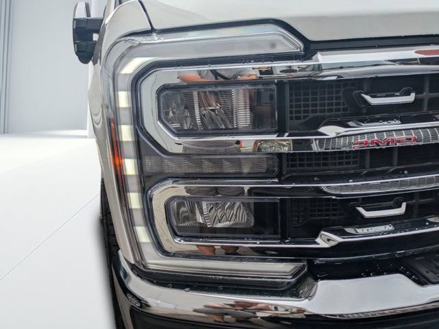 Used 2025 Ford F250 Lariat w/ Lariat Ultimate Package image 7