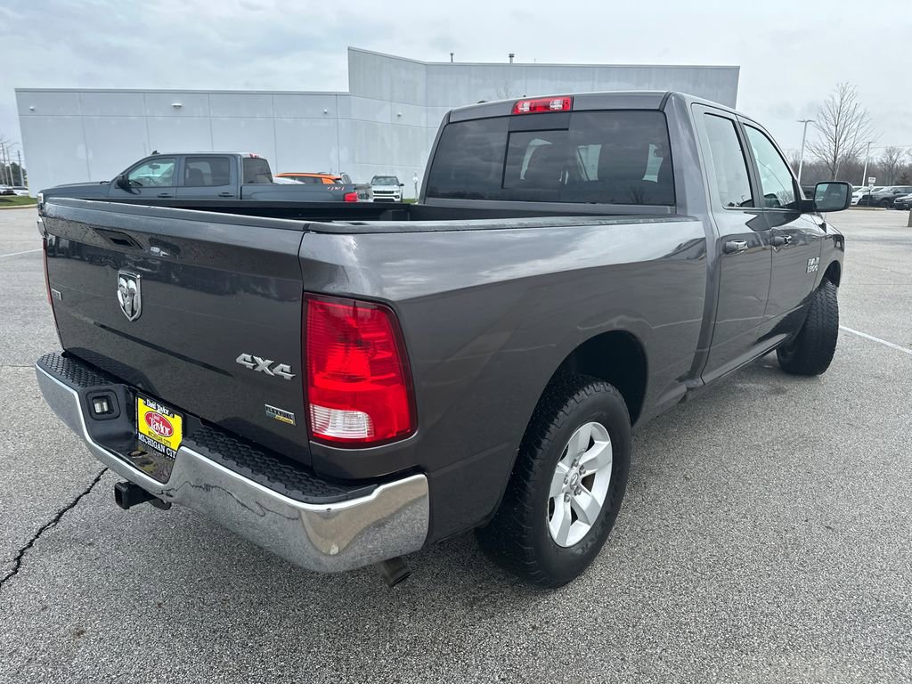 Used 2017 RAM 1500 Classic SLT image 3