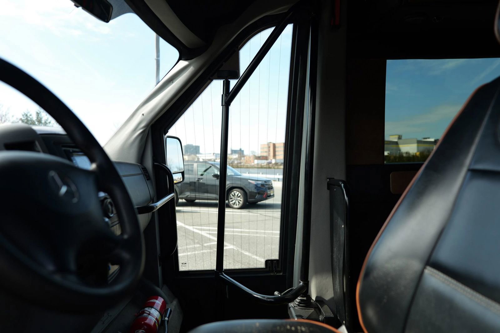 Used 2015 Mercedes-Benz Sprinter 3500 image 18