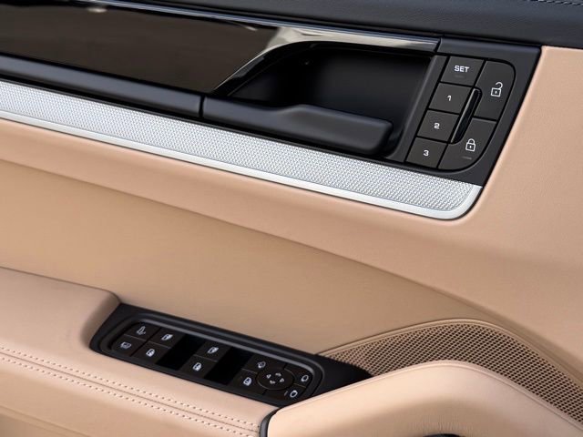 New 2026 Porsche Cayenne E-Hybrid image 15