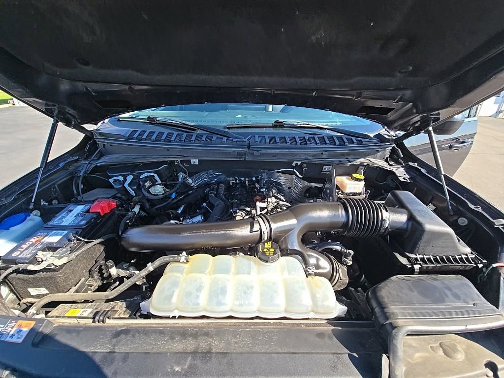 Used 2022 Ford Expedition XLT image 11