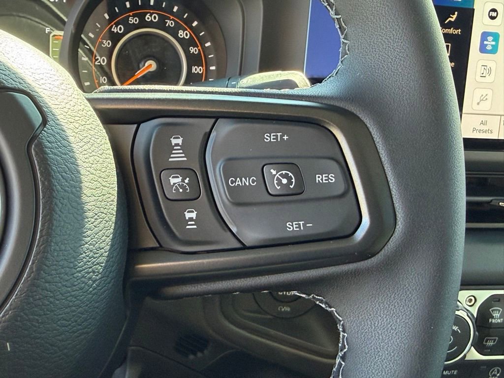 New 2026 Jeep Gladiator Sport AWD/4WD image 17