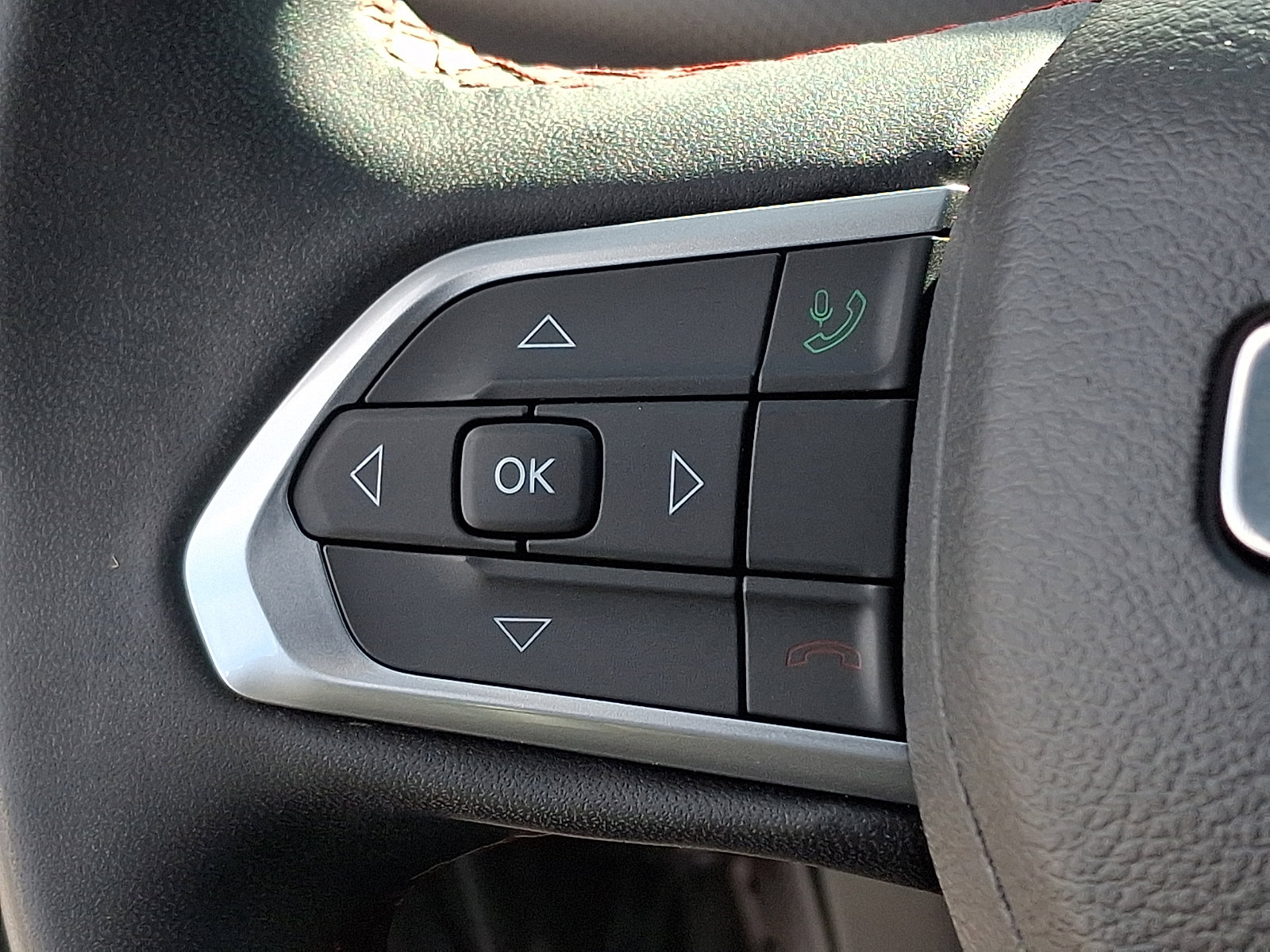 Used 2023 Jeep Compass Trailhawk image 20