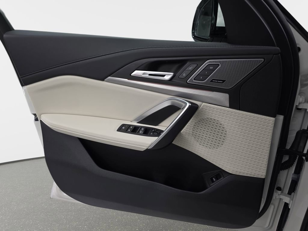 New 2026 BMW X1 xDrive28i w/ Technology Package image 26