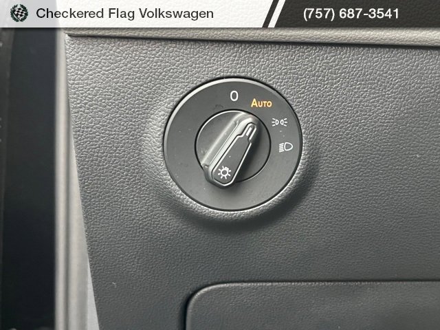 Used 2023 Volkswagen Taos S image 16