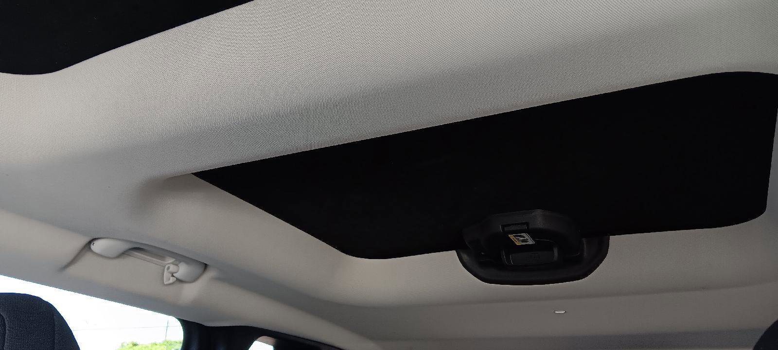 Used 2018 Jeep Renegade Latitude image 24