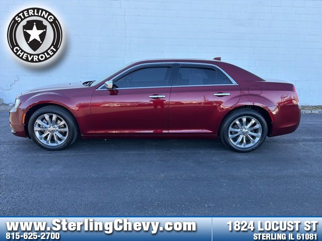 Used 2019 Chrysler 300 Limited w/ Safetytec Plus Group image 2