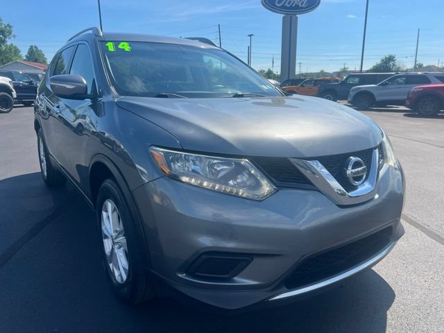 Used 2014 Nissan Rogue SV AWD/4WD image 1