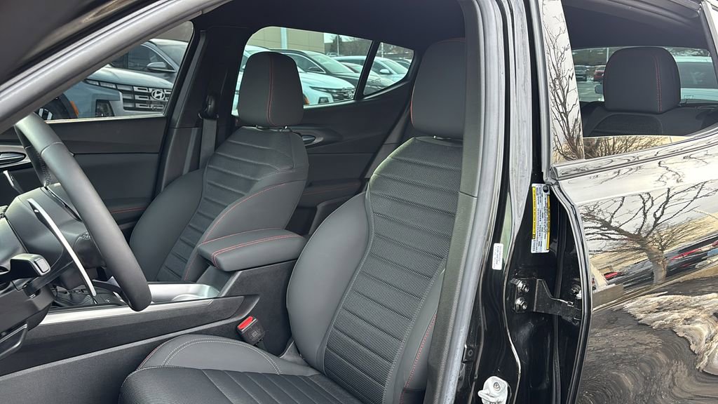 Used 2024 Dodge Hornet R/T w/ R/T Blacktop Package image 10