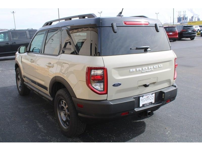 Used 2024 Ford Bronco Sport Outer Banks image 6