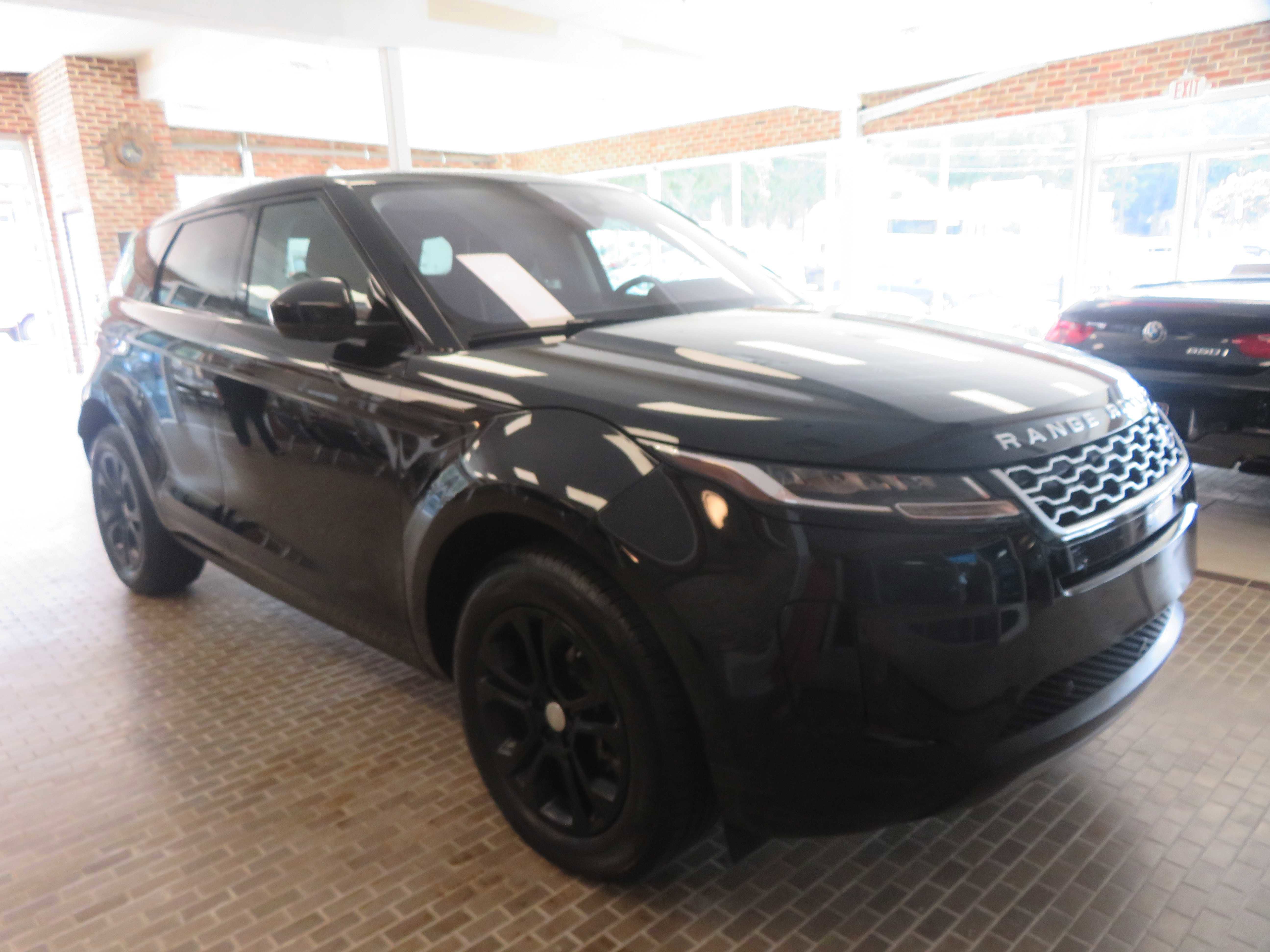 Used 2020 Land Rover Range Rover Evoque S image 3