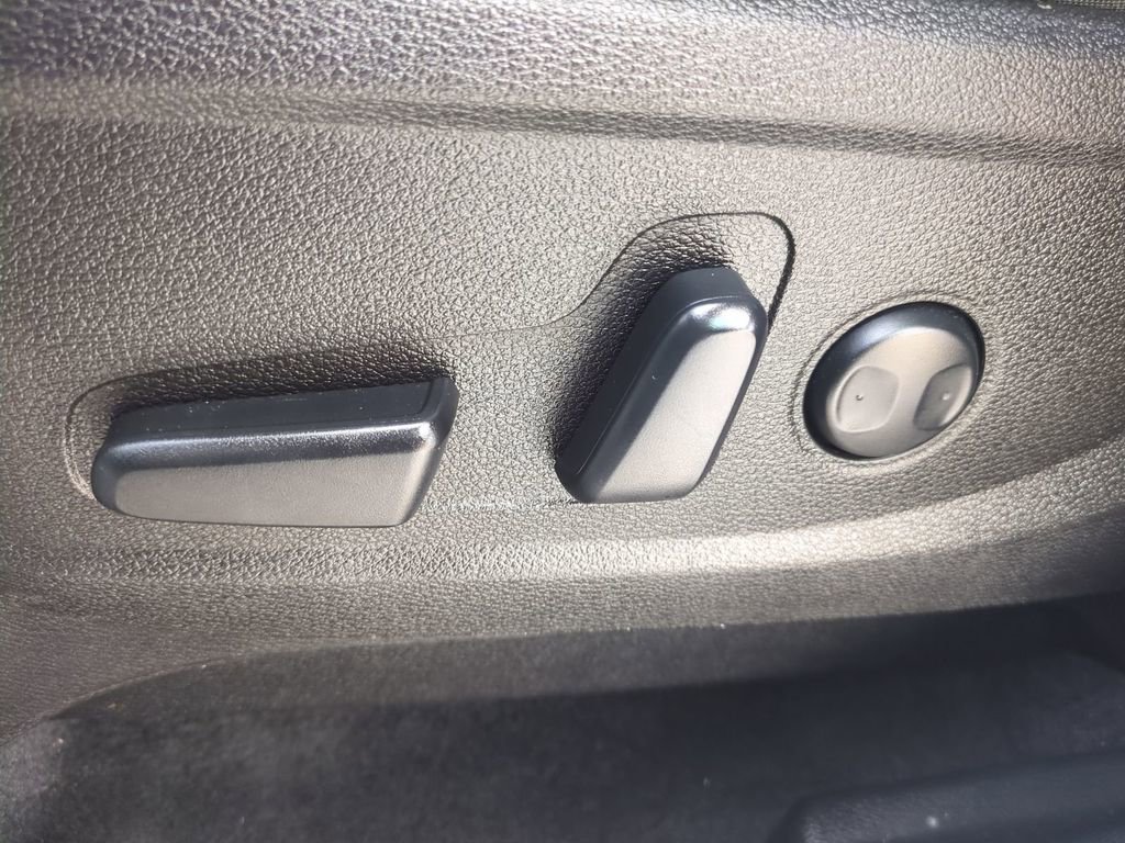 Used 2023 Kia Telluride S w/ S Sunroof Package image 22