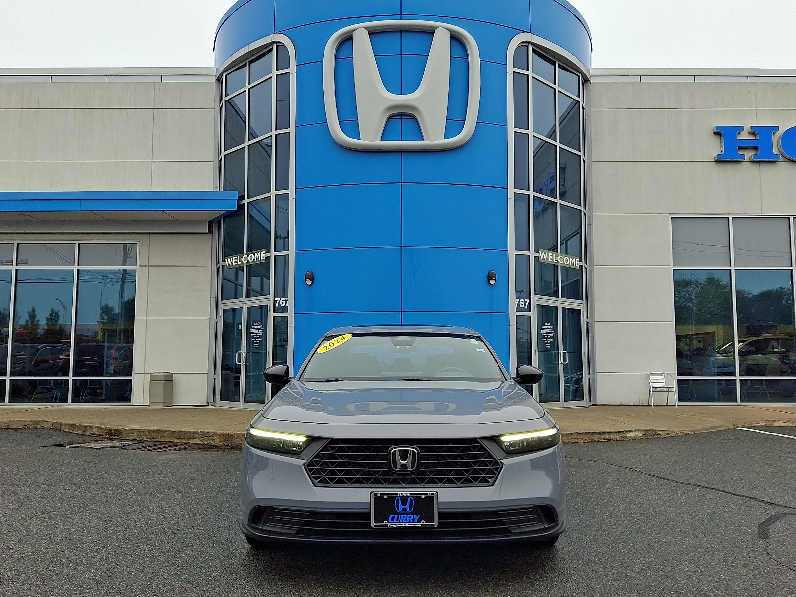 Used 2024 Honda Accord Sport image 2