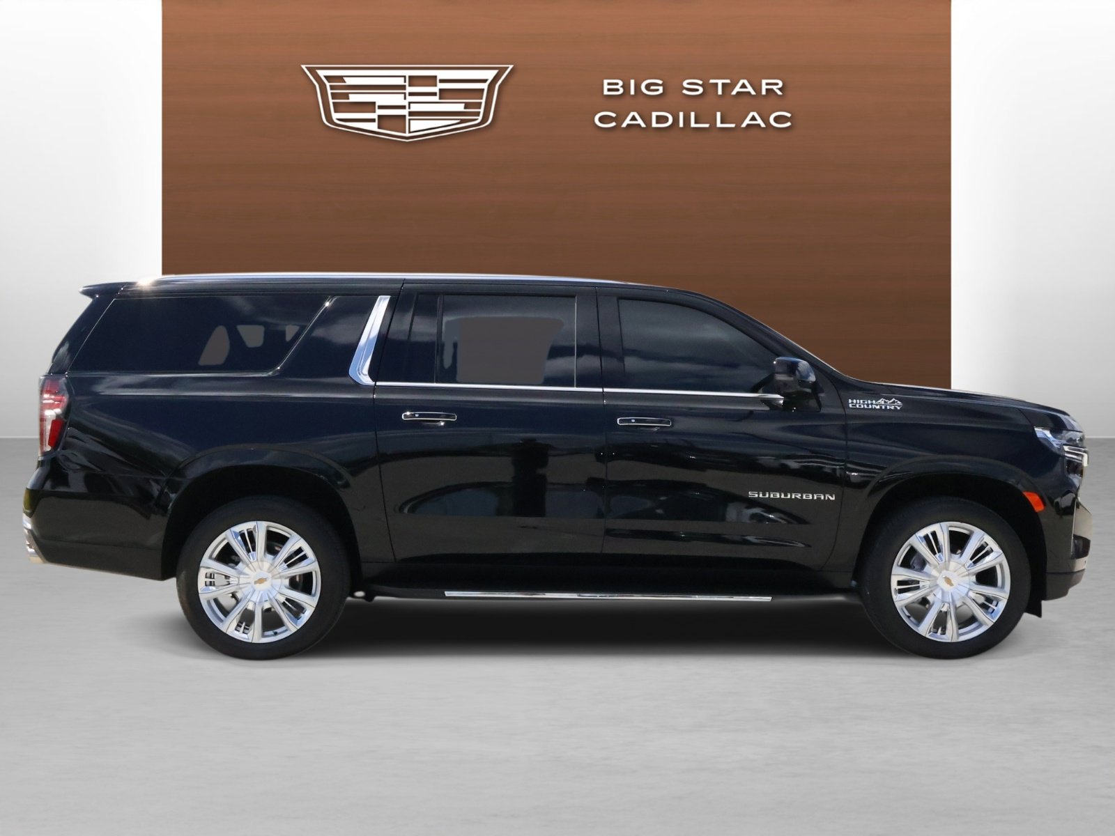 Used 2024 Chevrolet Suburban High Country image 6