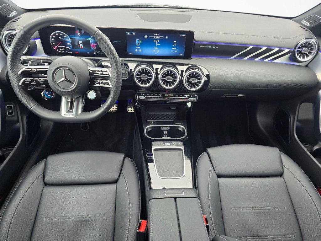 Used 2025 Mercedes-Benz CLA 35 AMG 4MATIC image 17