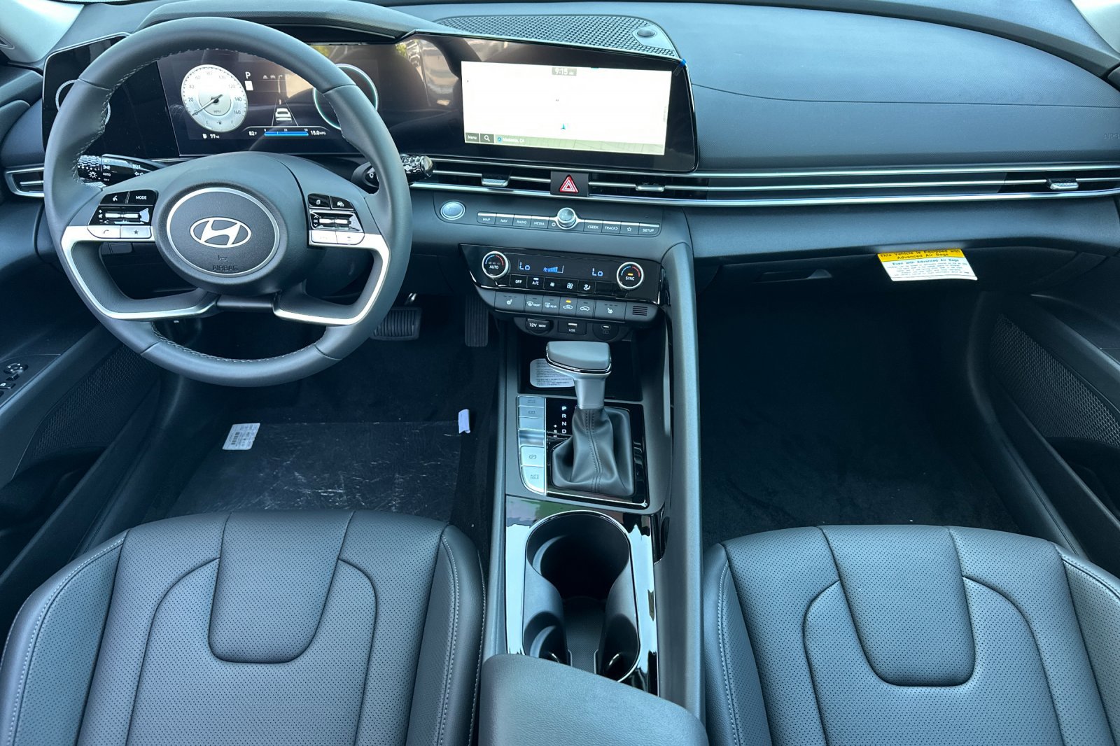 New 2026 Hyundai Elantra Limited FWD image 13