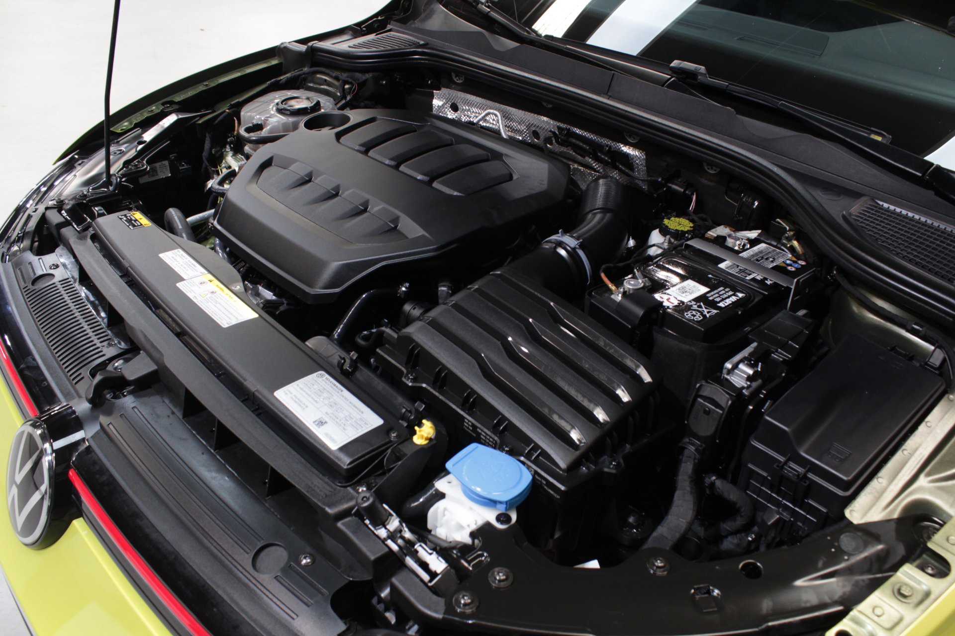 Used 2023 Volkswagen GTI 40th Anniversary Edition FWD image 24