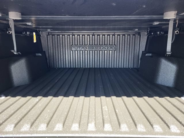 Used 2024 Toyota Tacoma SR5 AWD/4WD image 27