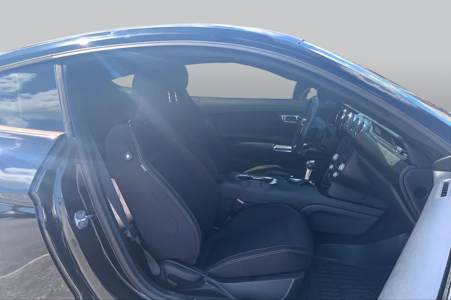 Used 2015 Ford Mustang Coupe w/ Equipment Group 051A RWD image 9