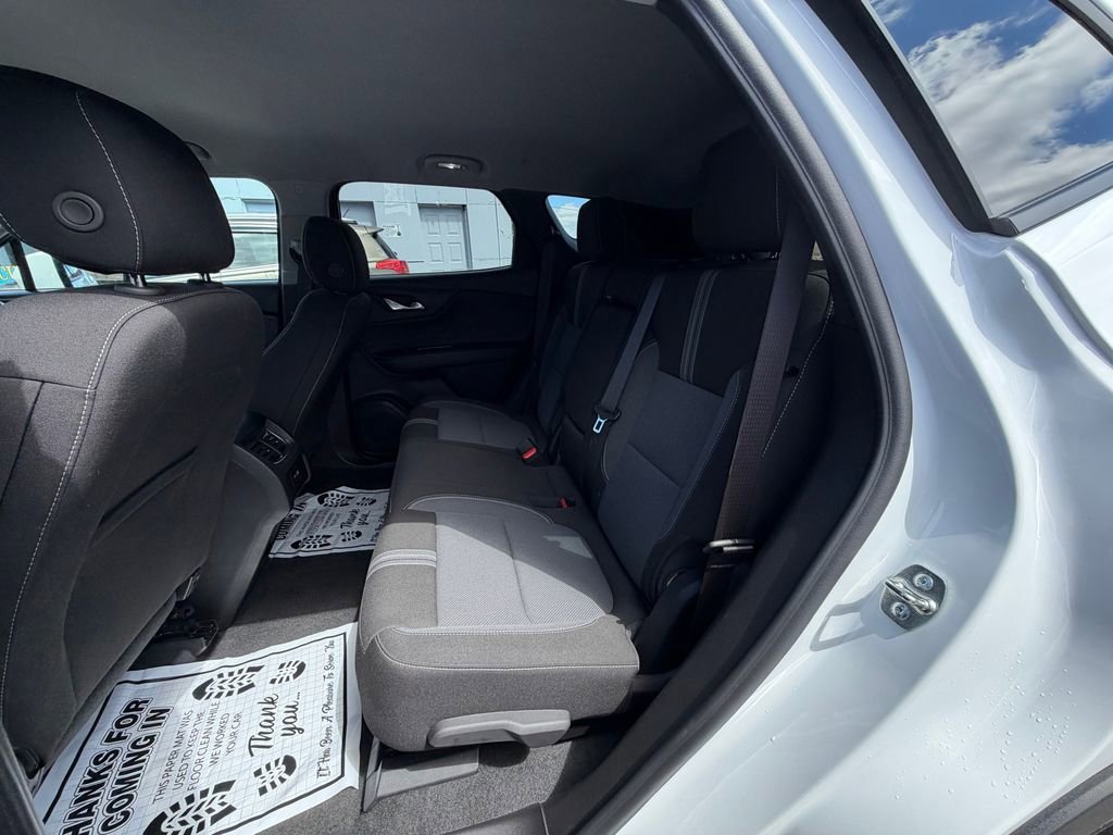 Used 2025 Chevrolet Blazer LT image 10