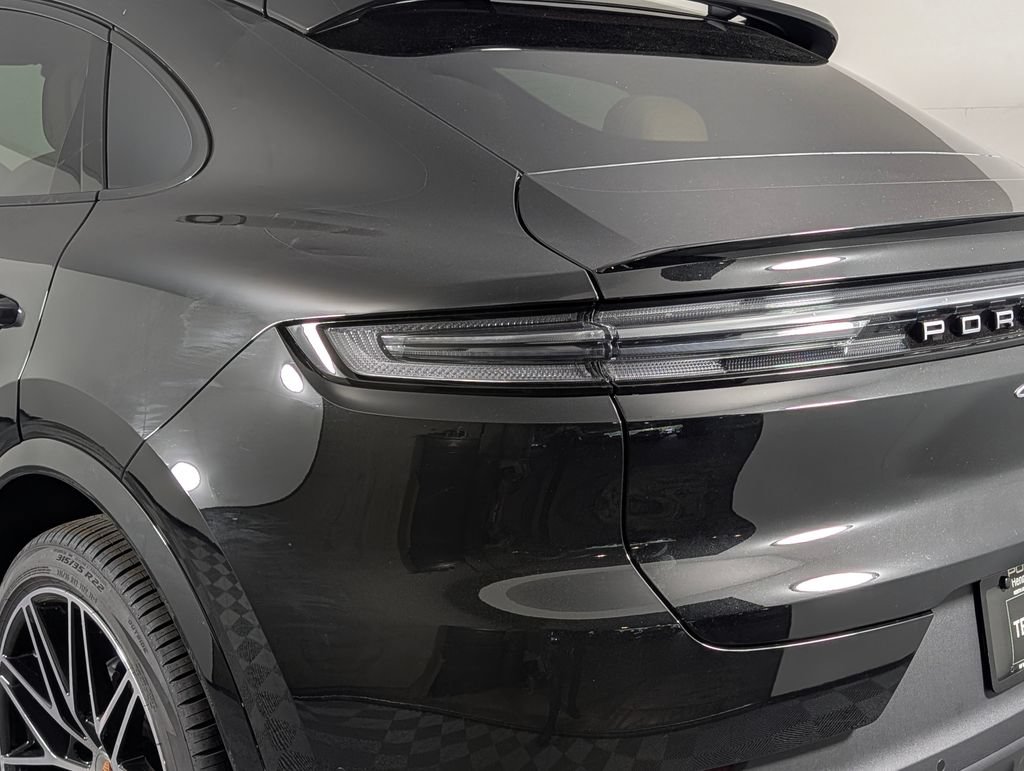 New 2026 Porsche Cayenne Coupe AWD/4WD image 16