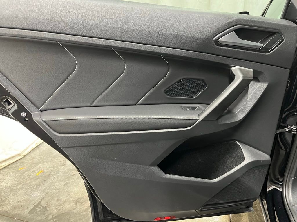 Certified 2024 Volkswagen Tiguan SE R-Line FWD image 24