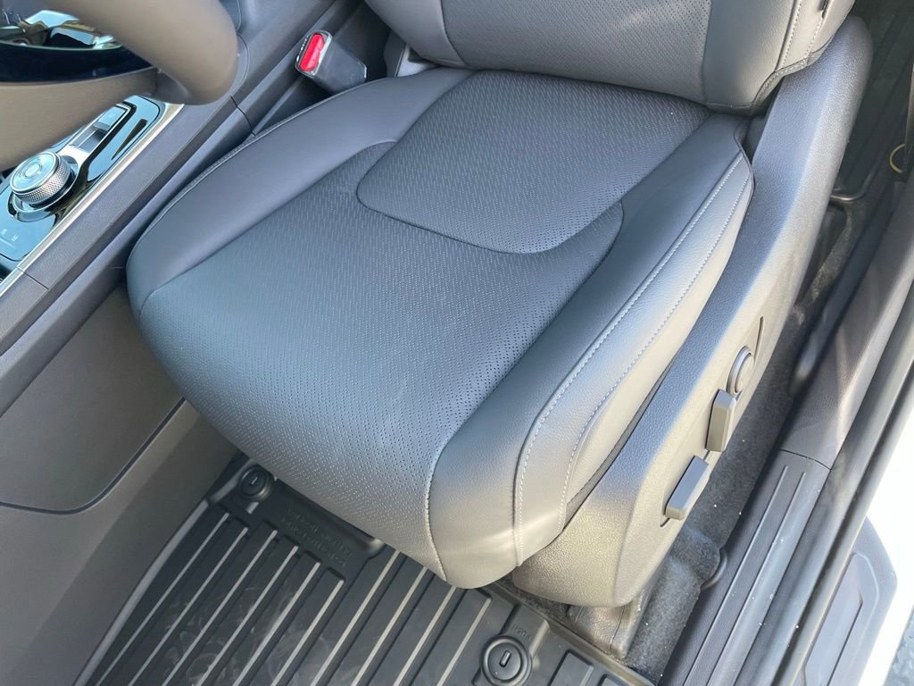 New 2026 Kia Carnival SX Prestige FWD image 24