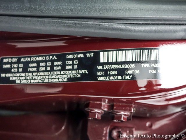 Used 2018 Alfa Romeo Giulia Ti AWD/4WD image 32