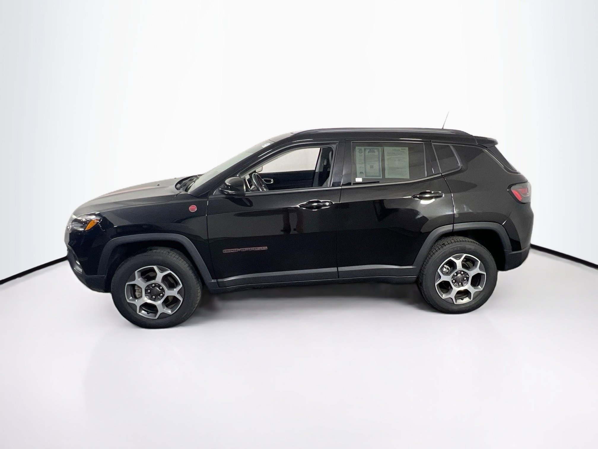 Used 2022 Jeep Compass Trailhawk w/ Trailhawk Elite Group image 8
