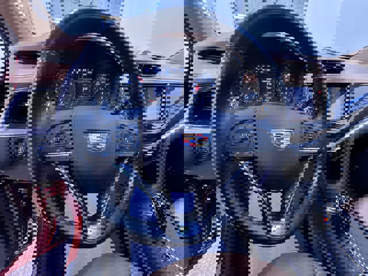 Used 2024 Cadillac XT6 Sport w/ Platinum Package image 15