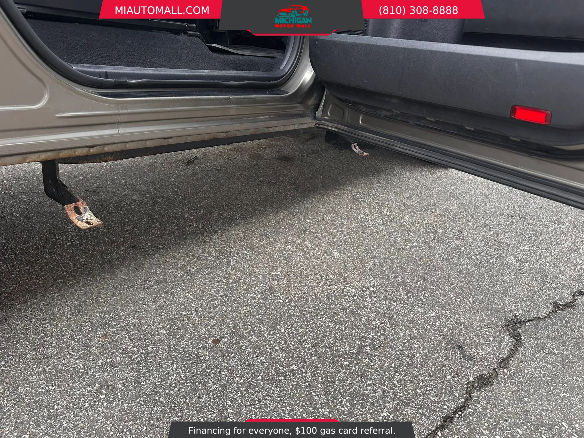 Used 2013 Toyota Tundra 4x4 CrewMax w/ Tow Pkg image 26