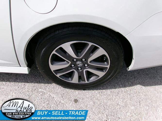 Used 2015 Honda Odyssey Touring Elite image 29