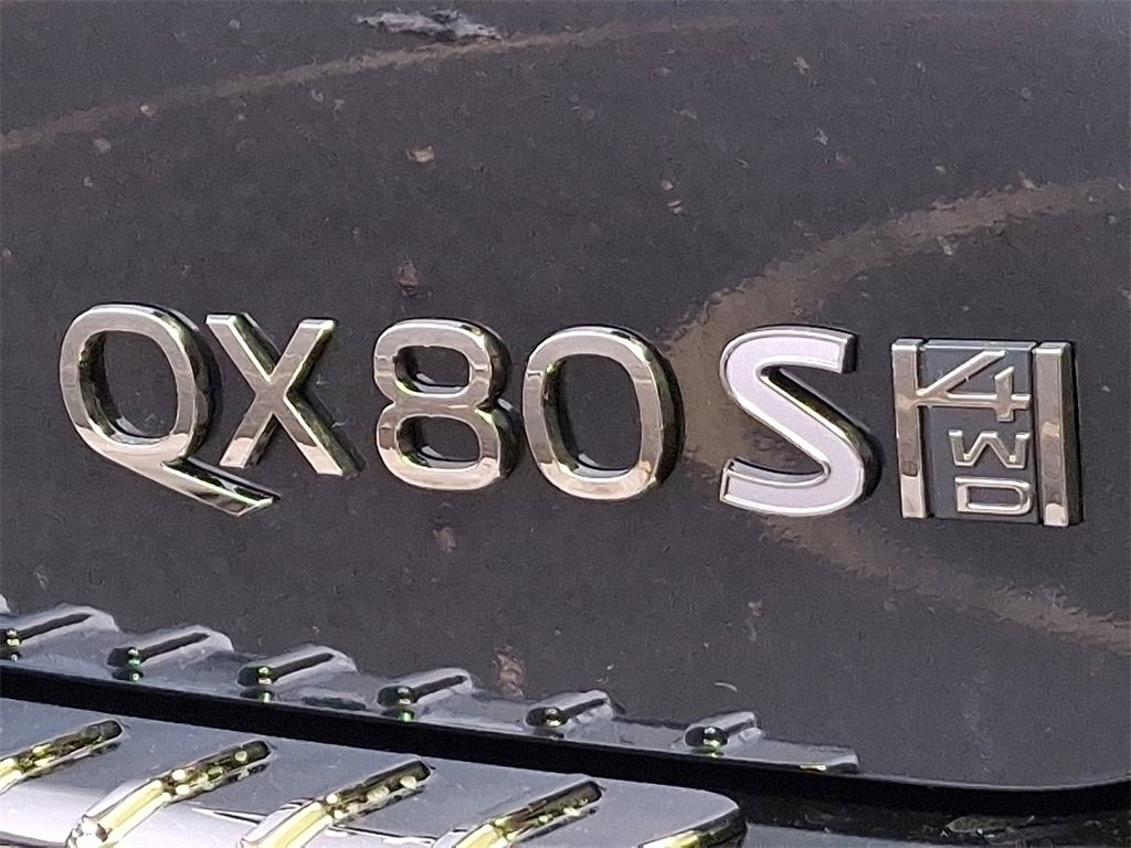 New 2026 INFINITI QX80 4WD w/ Sport Exterior Package image 24