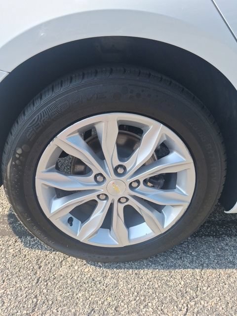 Used 2022 Chevrolet Malibu LT FWD image 25