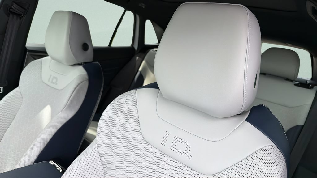 New 2026 Volkswagen ID.4 Pro S AWD/4WD image 36