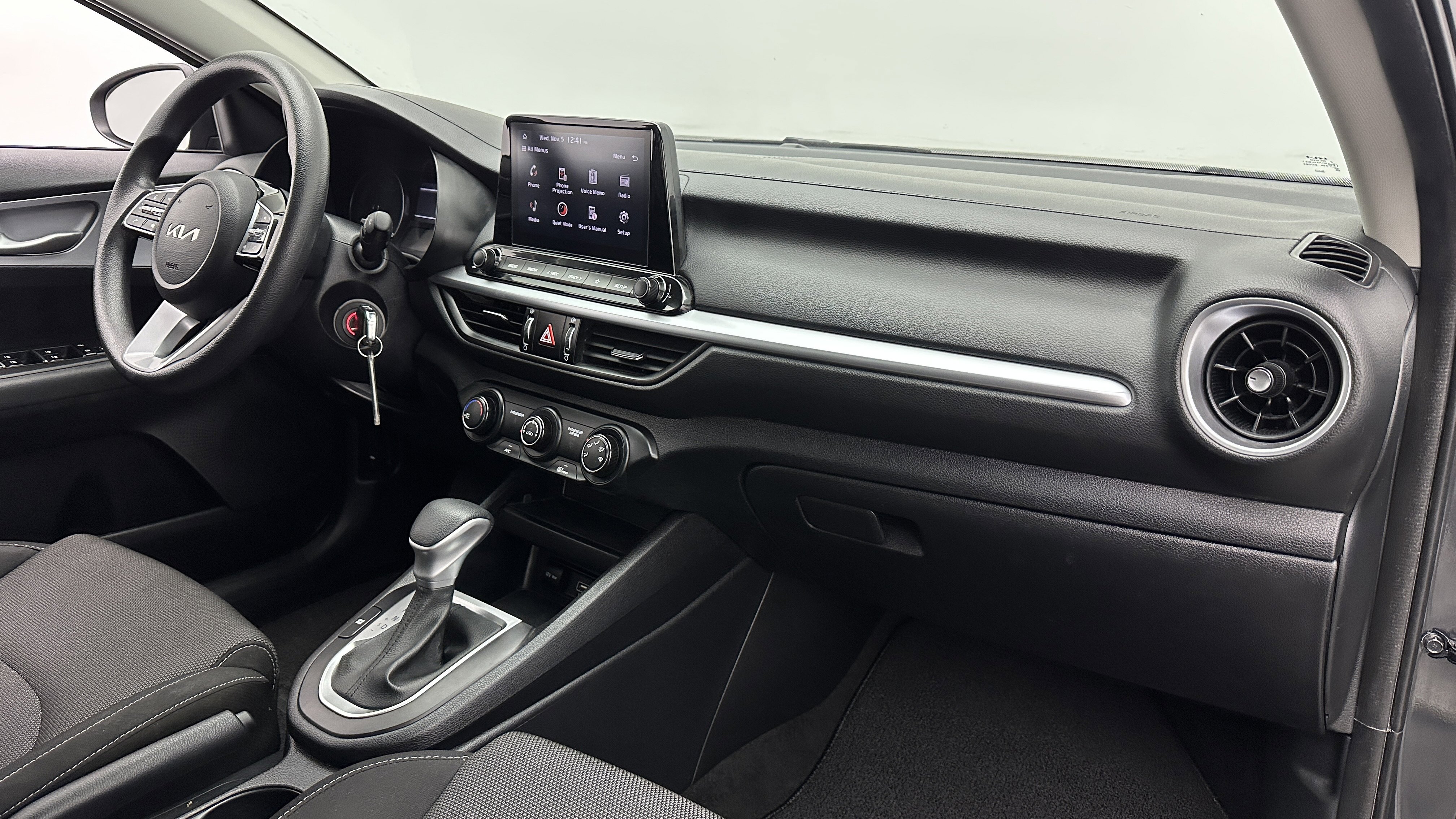 Used 2024 Kia Forte LXS image 31