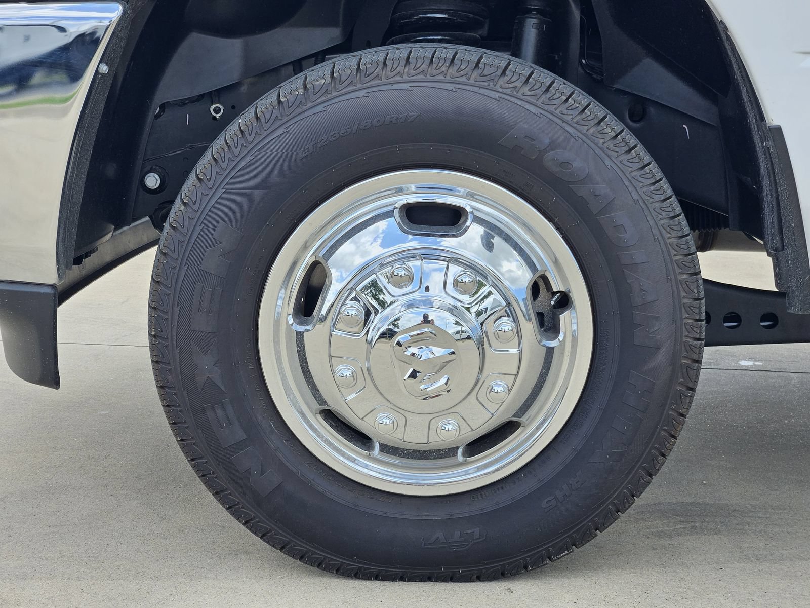 New 2026 RAM 3500 Tradesman w/ Chrome Appearance Group A AWD/4WD image 13