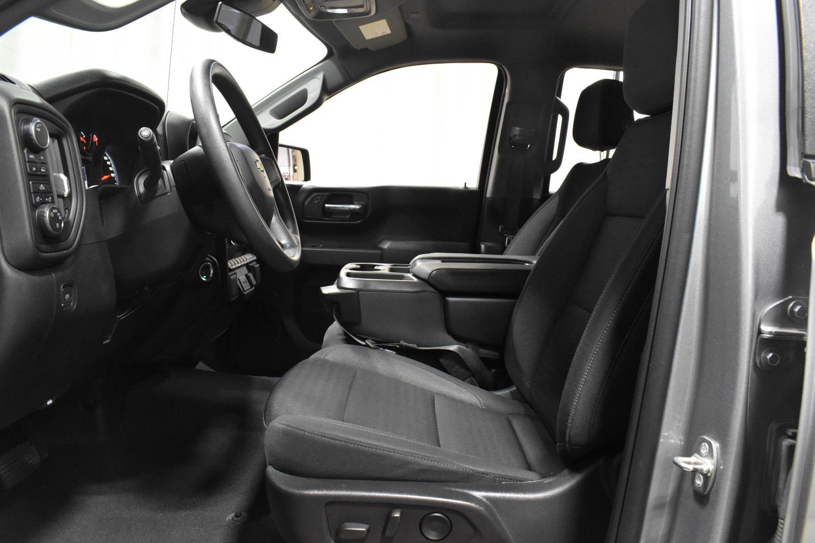Used 2023 Chevrolet Silverado 1500 Custom w/ LPO, Dark Essentials Package AWD/4WD image 7