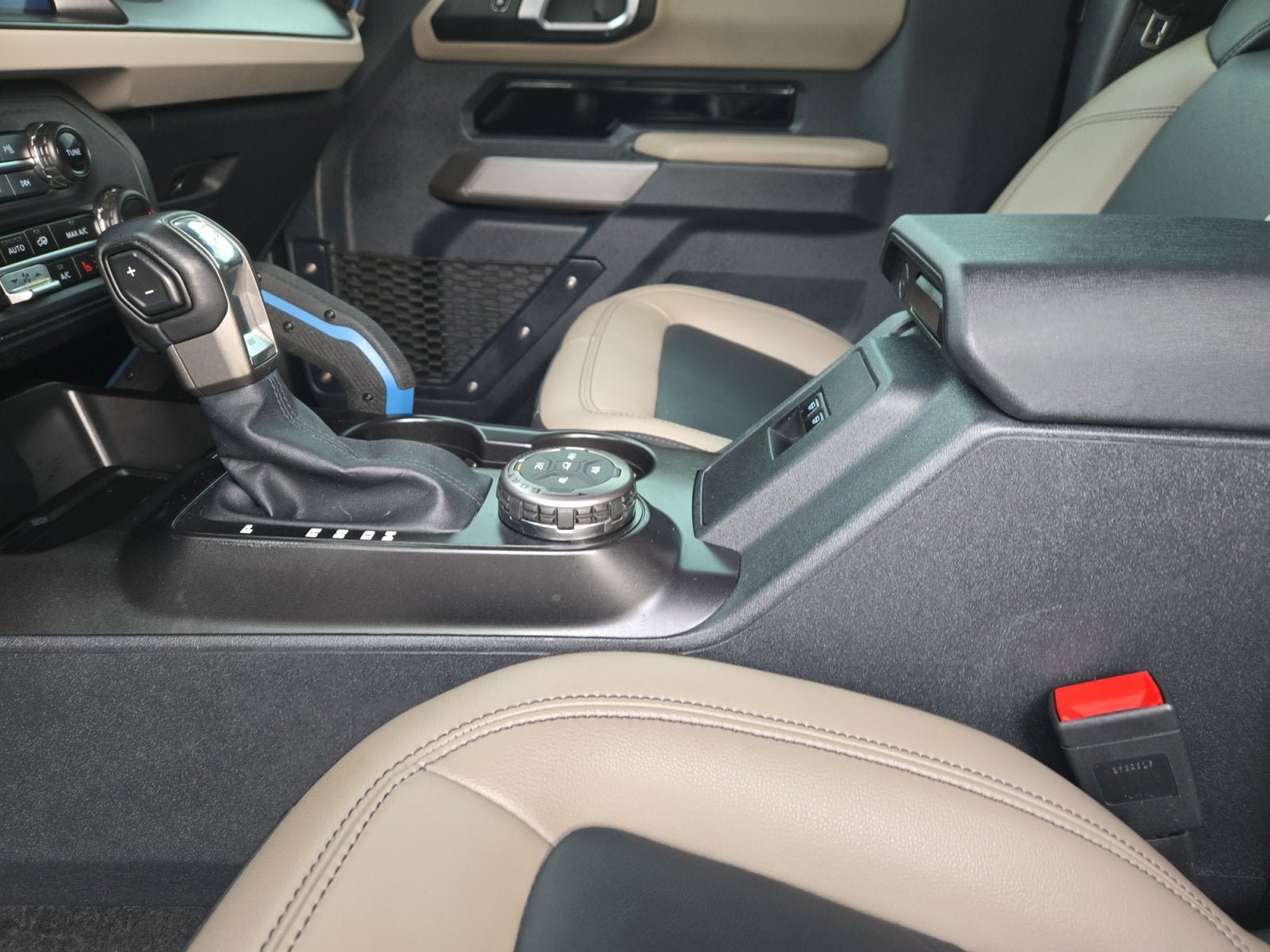 Certified 2023 Ford Bronco Wildtrak image 22