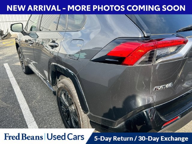 Used 2022 Toyota RAV4 XSE w/ XSE Grade Weather Package AWD/4WD image 4