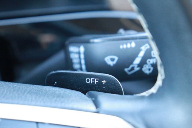 Used 2024 Volkswagen Atlas SE image 24