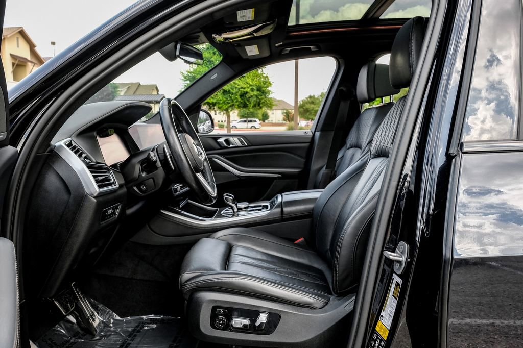 Used 2022 BMW X5 M50i AWD/4WD image 38