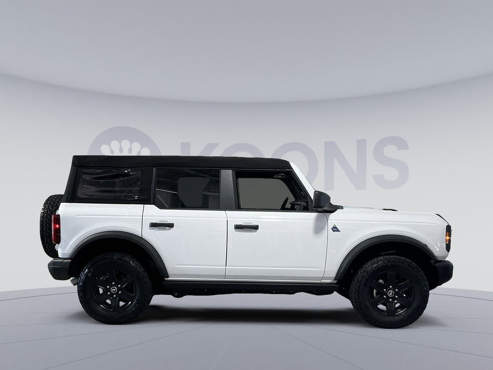Used 2024 Ford Bronco Black Diamond image 17