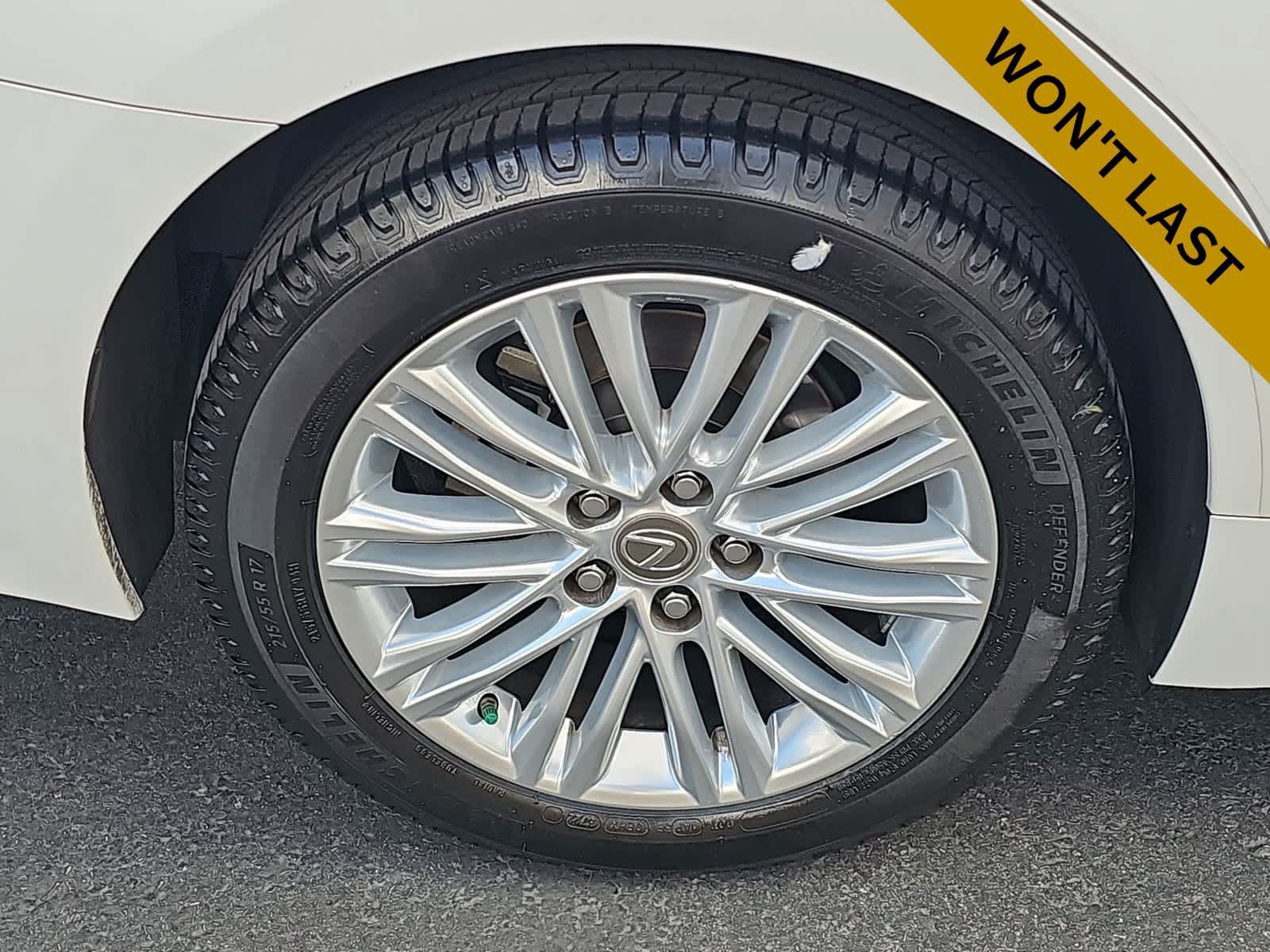 Used 2015 Lexus ES 350 w/ Premium Package FWD image 12